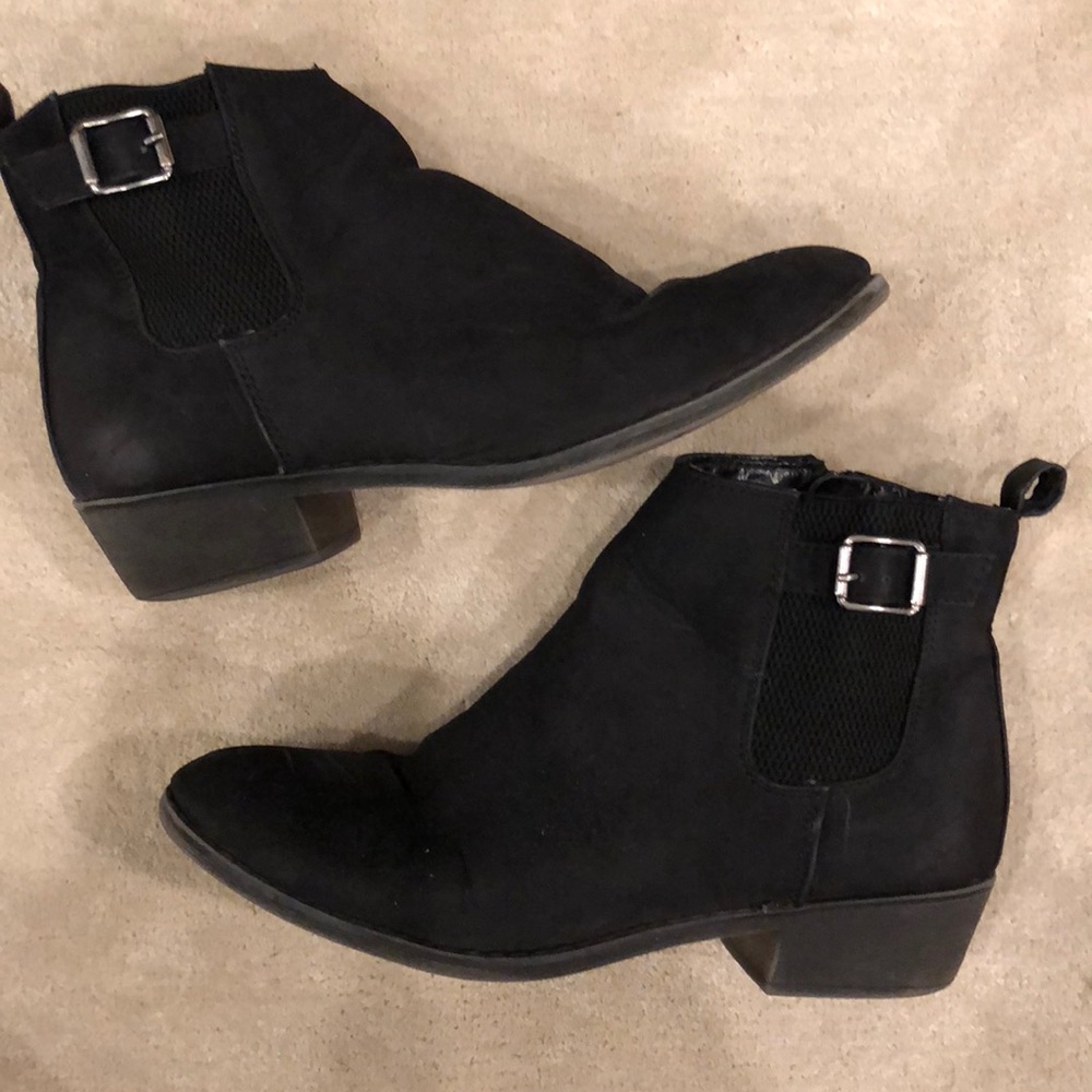 White mountain Chelsea boots